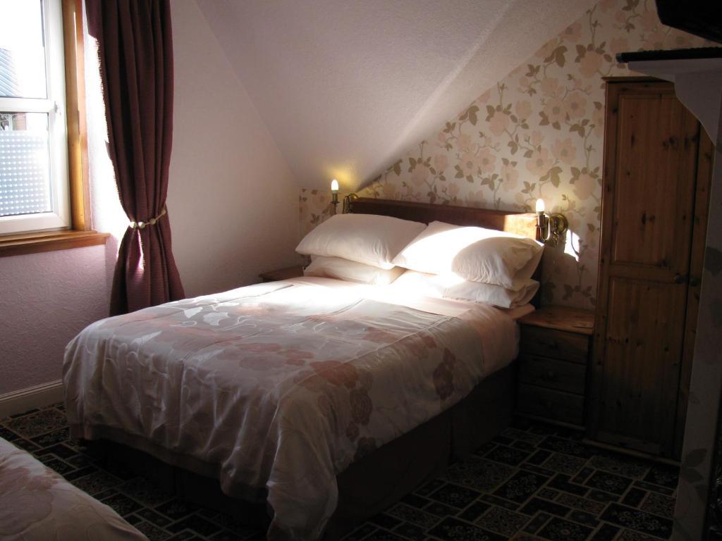 Almond Villa Guest House เพิร์ท ห้อง รูปภาพ